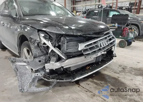 2020 Audi Q5 Premium 45 Tfsi Quattro S Tronic z USA, uszkodzony, nr VIN WA1ANAFY8L2027636